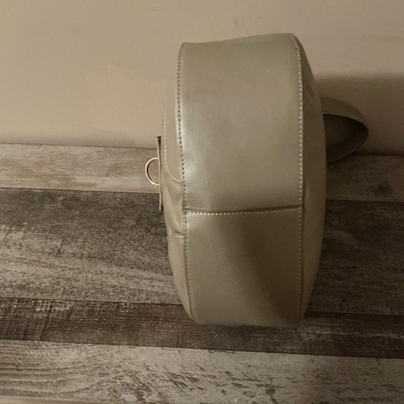 A. BELUCCI WOMENS QUILTED SHOULDER BAG TAUPE - Picture 4 of 7